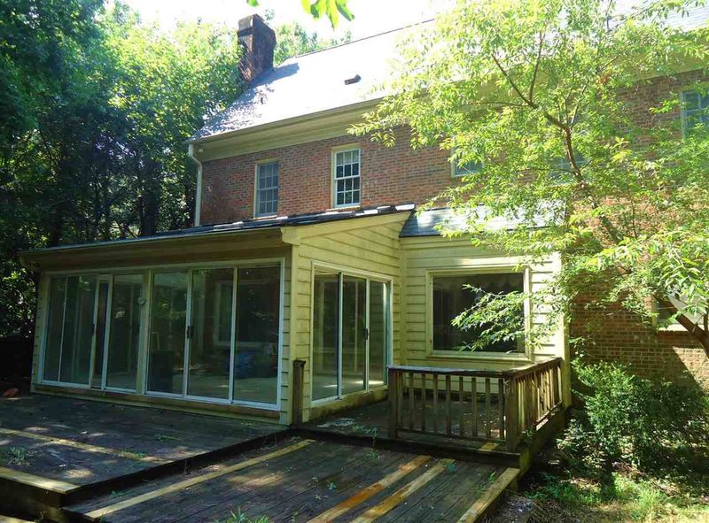 105 Planters Wood Ln, Cary, NC 27518
