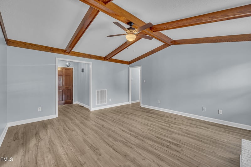 105 Poplar Dr, Clayton, NC 27520