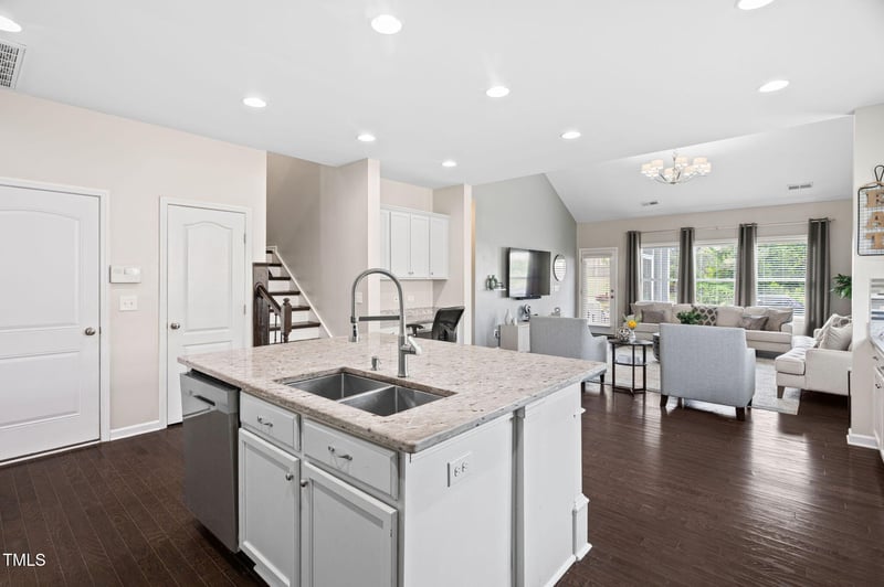105 Putters Ct, Durham, NC 27703