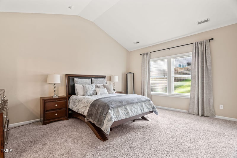 105 Putters Ct, Durham, NC 27703