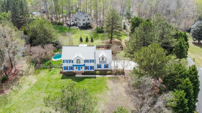 105 Quailview Dr, Chapel Hill, NC 27516