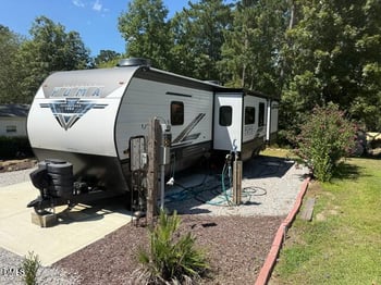 105 Red Oak Dr, Louisburg, NC 27549