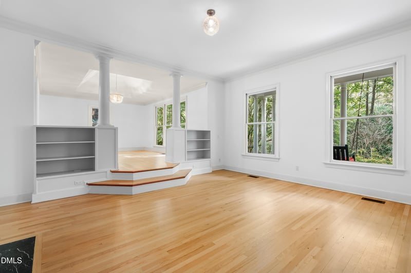 105 Redbud Ln, Chapel Hill, NC 27514