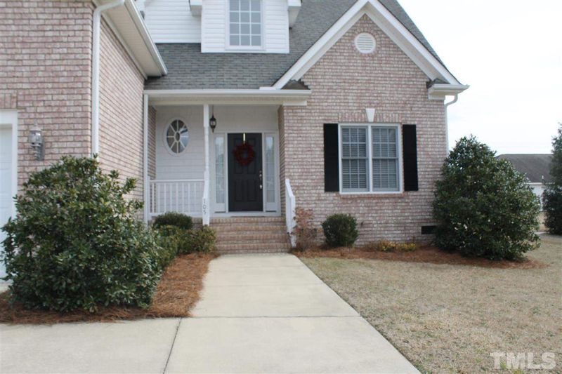 105 Regency Pl, Smithfield, NC 27577