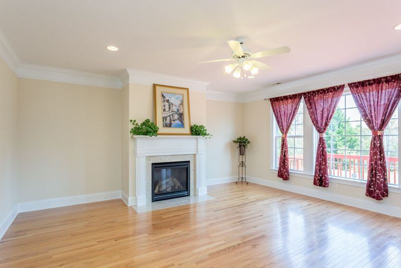 105 Revere Forest Ct, Cary, NC 27519