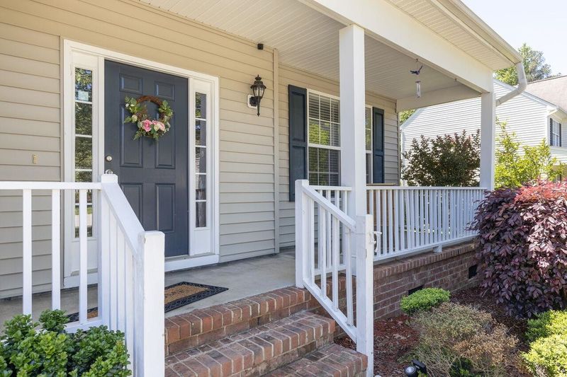 105 Riley Oaks Ln, Apex, NC 27539