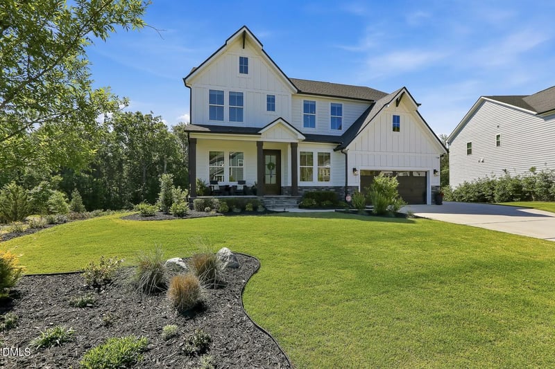 105 River Ledge Dr, Holly Springs, NC 27540