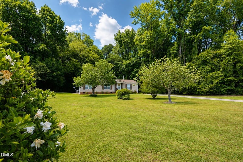 105 Roe Ln, Clayton, NC 27527