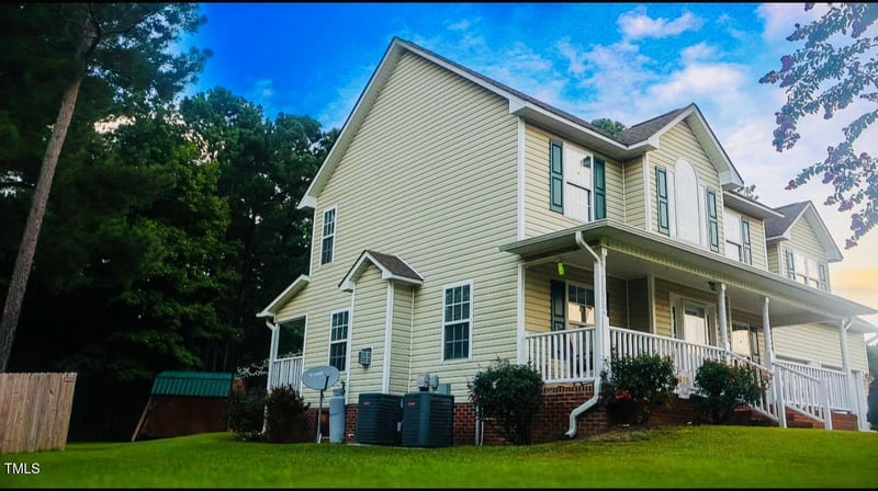105 Rolling Stone Ct, Sanford, NC 27332