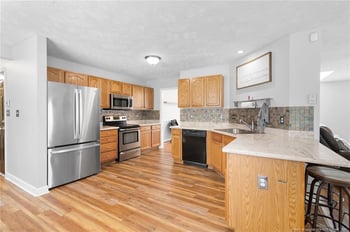 105 Rolling Stone Ct, Sanford, NC 27332