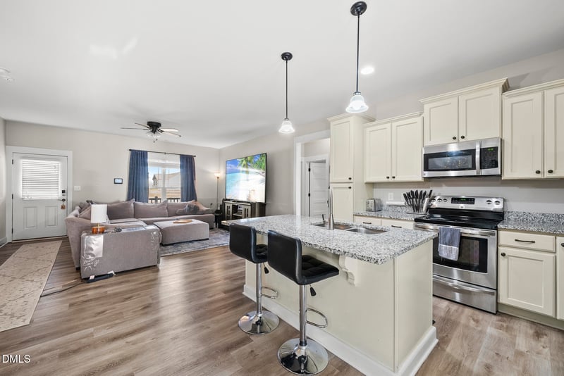 105 Rose Petal Ct, Zebulon, NC 27597