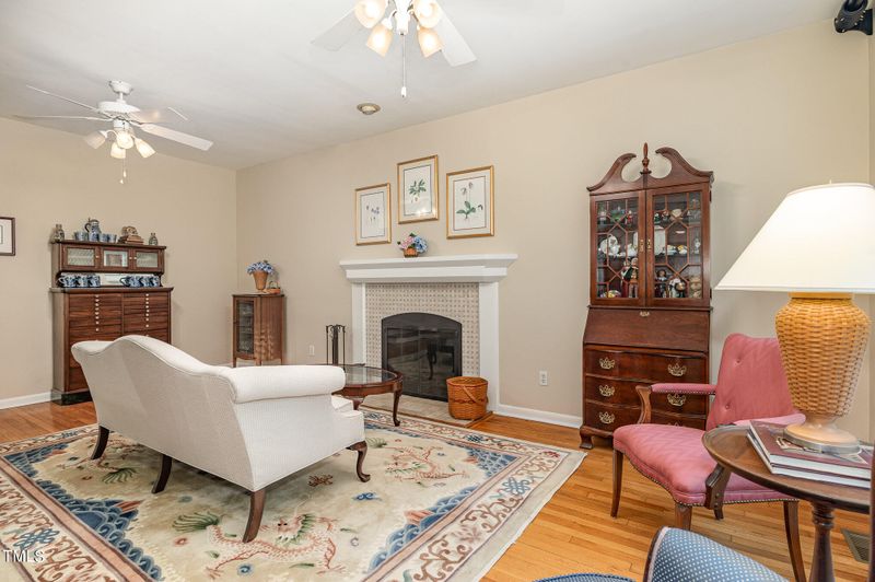 105 Roundtree Rd, Chapel Hill, NC 27514