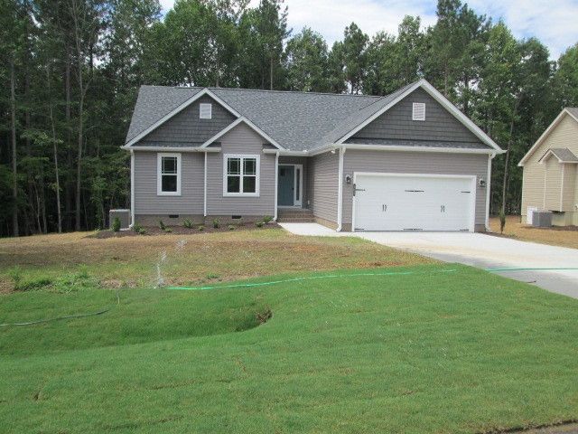 105 Saddletree Dr, Franklinton, NC 27525