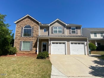 105 Saltybrook Ln, Holly Springs, NC 27540