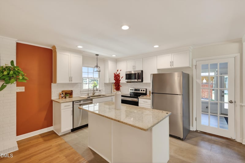 105 Satterwhite Dr, Knightdale, NC 27545