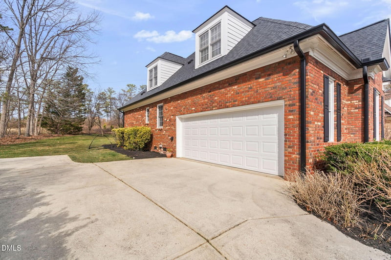105 Seagrave Pl, Morrisville, NC 27560