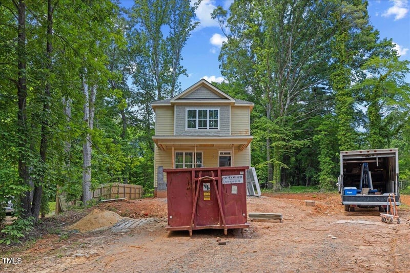 105 Sherwood Ln, Hillsborough, NC 27278