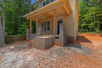 105 Sherwood Ln, Hillsborough, NC 27278