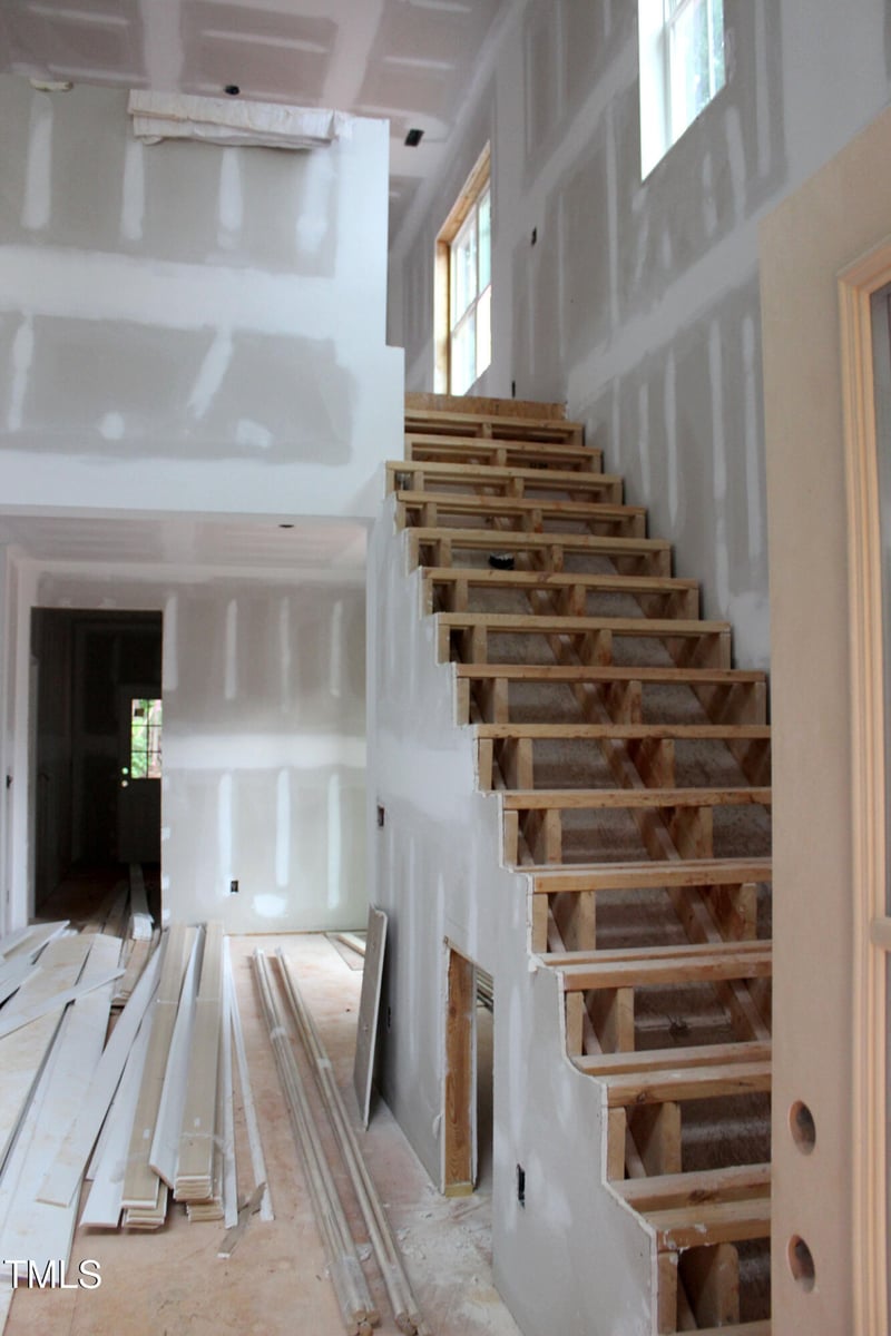 105 Sherwood Ln, Hillsborough, NC 27278