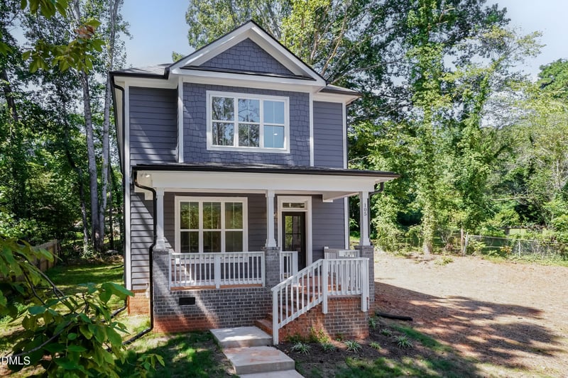 105 Sherwood Ln, Hillsborough, NC 27278