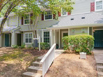 105 Sir Richard Ln, Chapel Hill, NC 27517