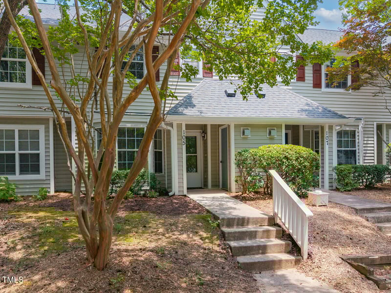 105 Sir Richard Ln, Chapel Hill, NC 27517