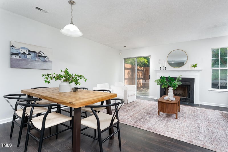 105 Sir Richard Ln, Chapel Hill, NC 27517