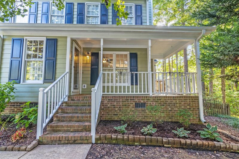 105 E Skyhawk Dr, Cary, NC 27513