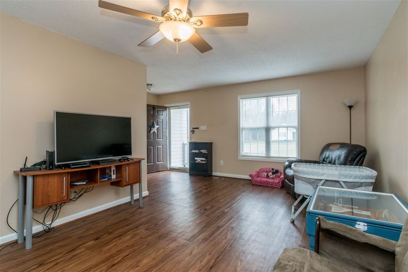 105 Skylor Dr, Clayton, NC 27520