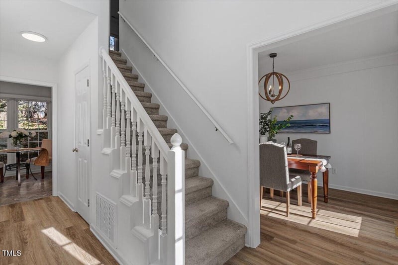 105 Solstice Cir, Cary, NC 27513