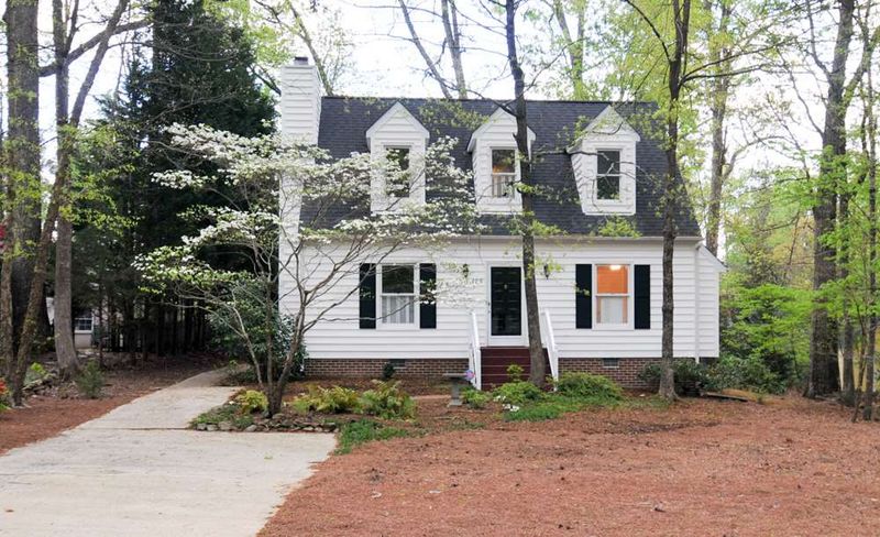 105 Spencer Ct, Chapel Hill, NC 27514