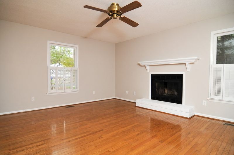 105 Spencer Ct, Chapel Hill, NC 27514