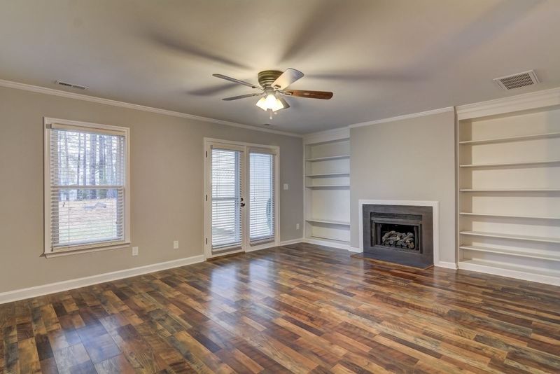 105 Spring Cove Dr, Cary, NC 27511