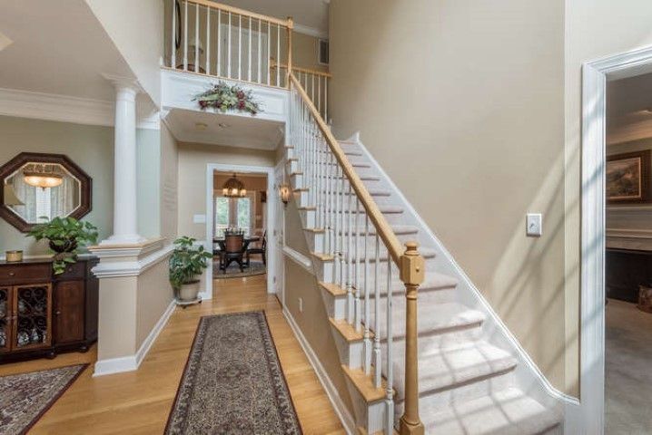 105 Spruce Ridge Ct, Holly Springs, NC 27540