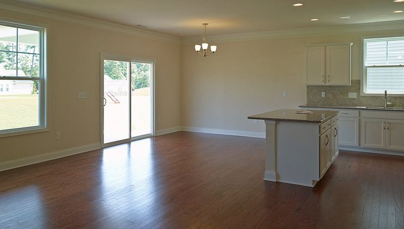 105 Spur Ln, Knightdale, NC 27545