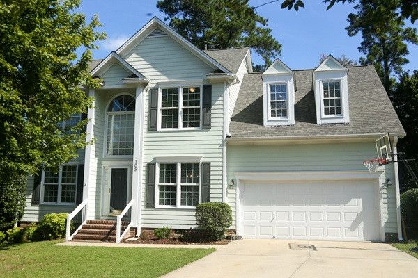 105 Starden Brook Ct, Cary, NC 27519