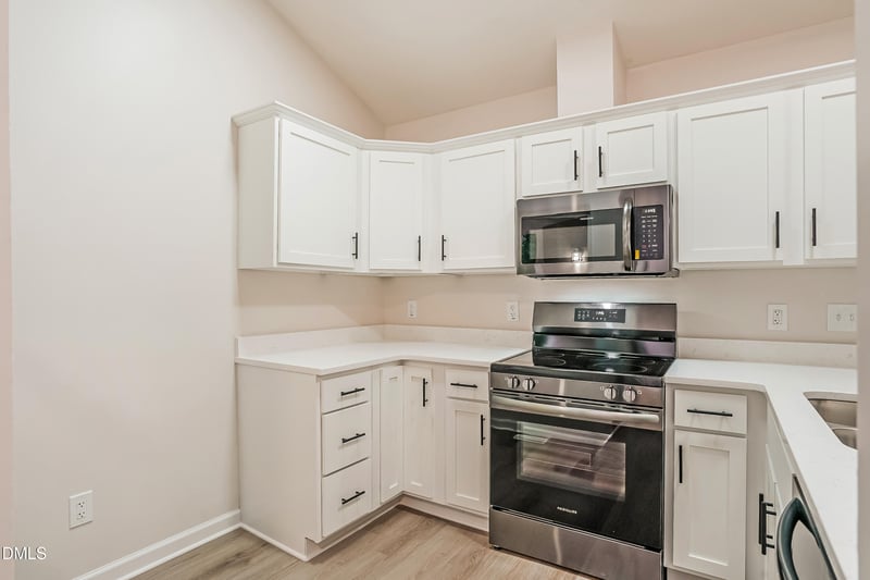 105 Stonelake Ct, Raleigh, NC 27610