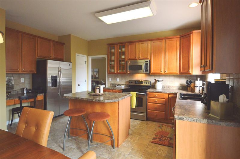 105 Sudano Ct, Holly Springs, NC 27540