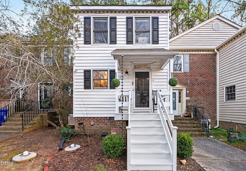 105 Sully Ct, Chapel Hill, NC 27514