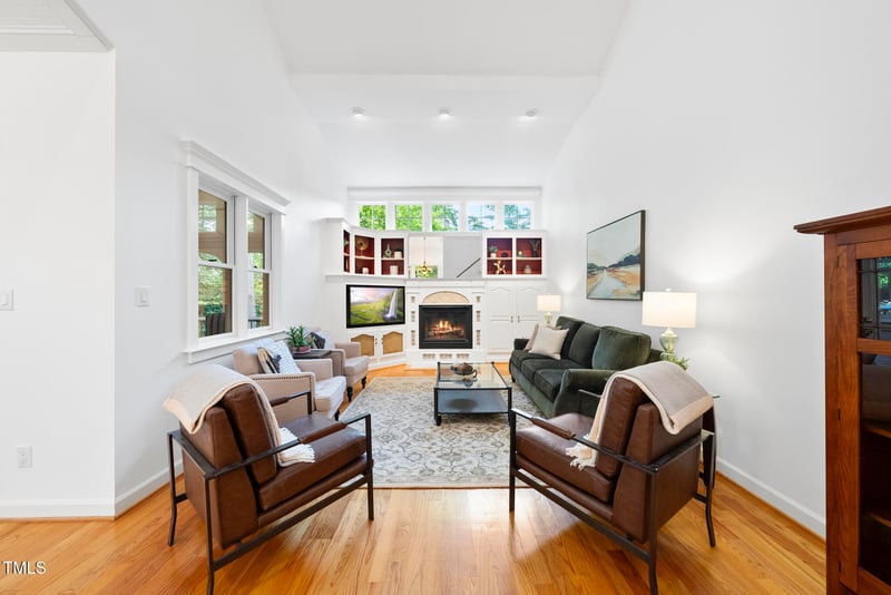 105 Sundew Ln, Cary, NC 27518