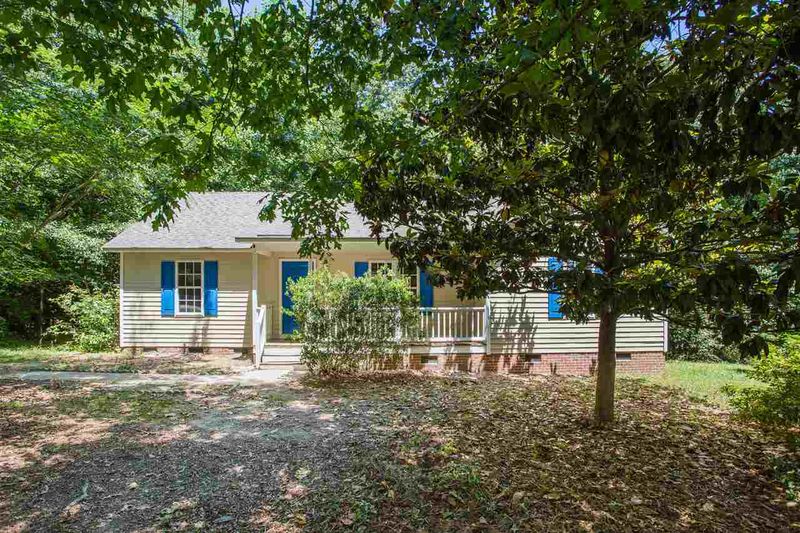 105 Sunrise Cir, Benson, NC 27504