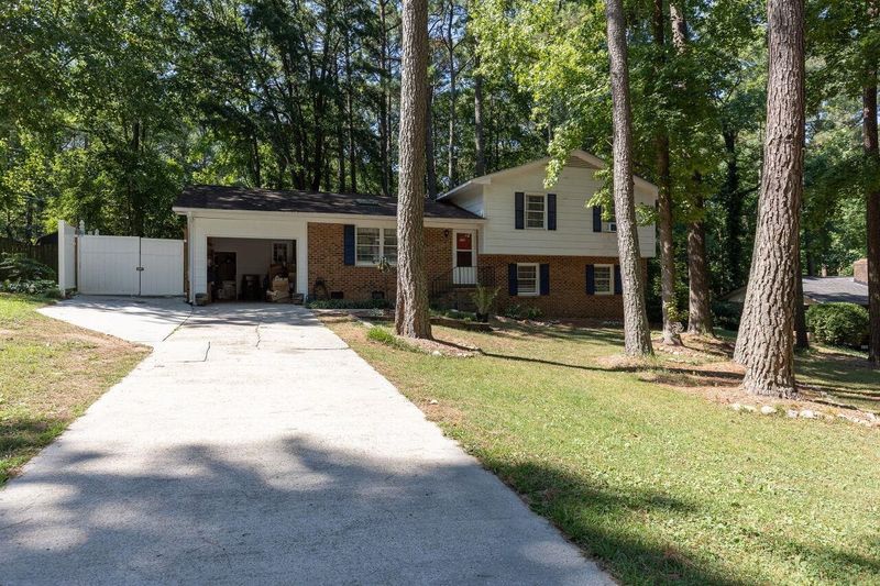105 Sycamore St, Cary, NC 27513