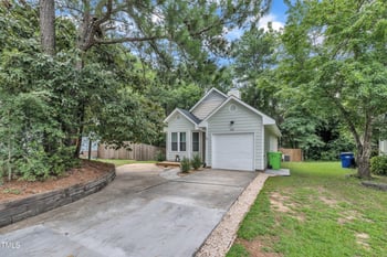 105 Tall Rock Ct, Raleigh, NC 27610