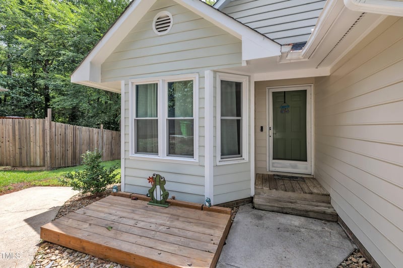 105 Tall Rock Ct, Raleigh, NC 27610