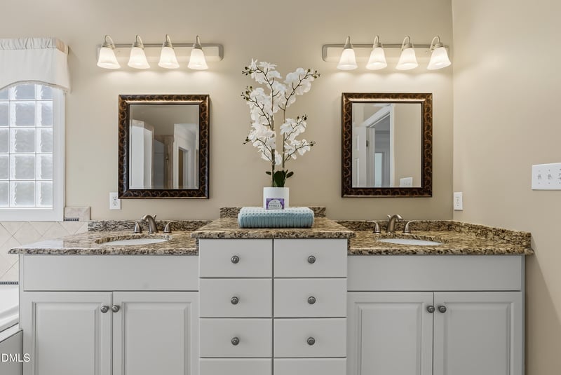 105 Tavernelle Pl, Cary, NC 27519