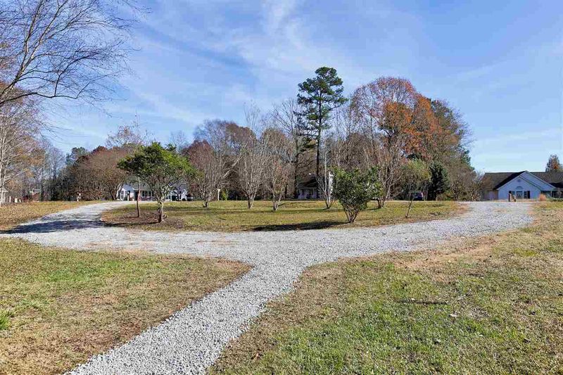 105 Tiffany Ln, Garner, NC 27529