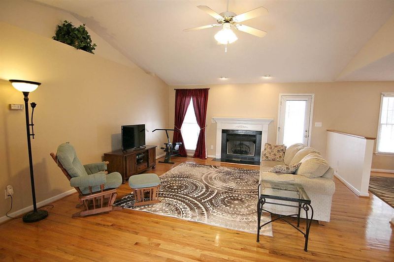 105 Timberlake Dr, Youngsville, NC 27596