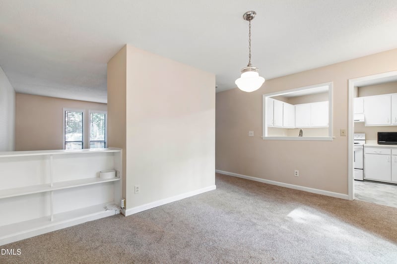 105 Tracy Ct, Cary, NC 27513