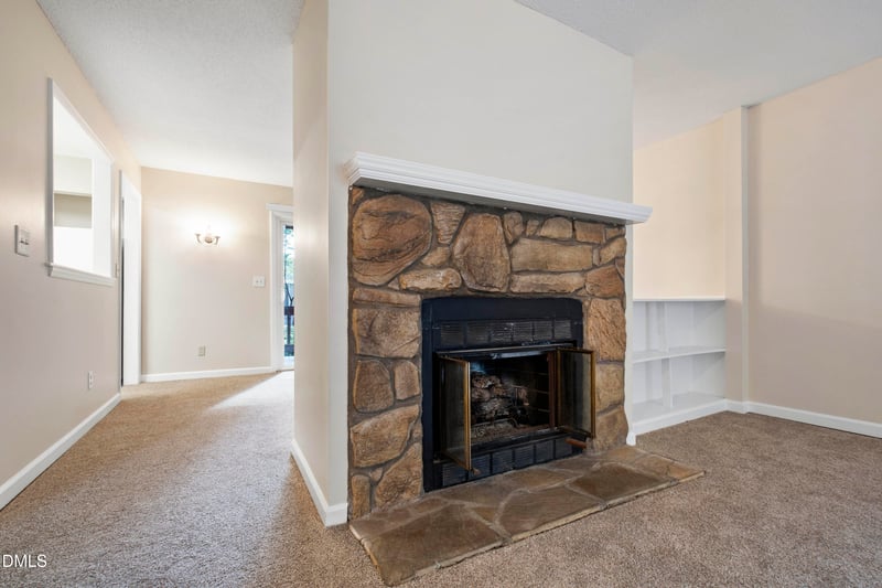 105 Tracy Ct, Cary, NC 27513