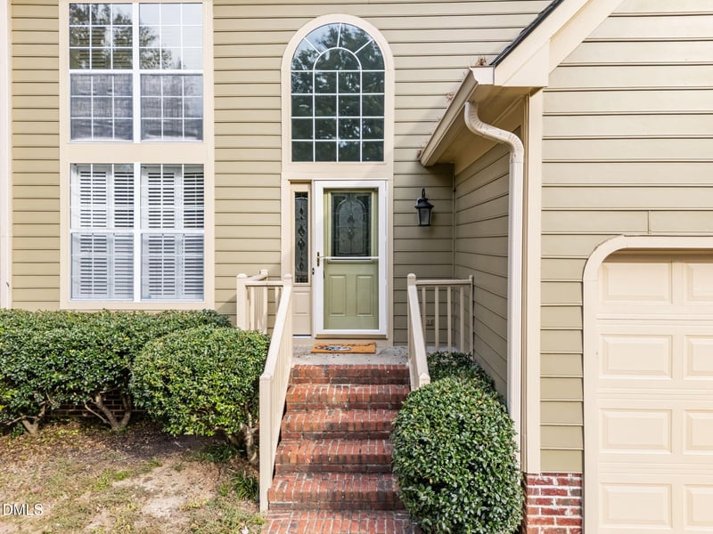 105 Trailview Dr, Cary, NC 27513